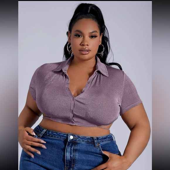 Purple button crop top NEW - Picture 3 of 5